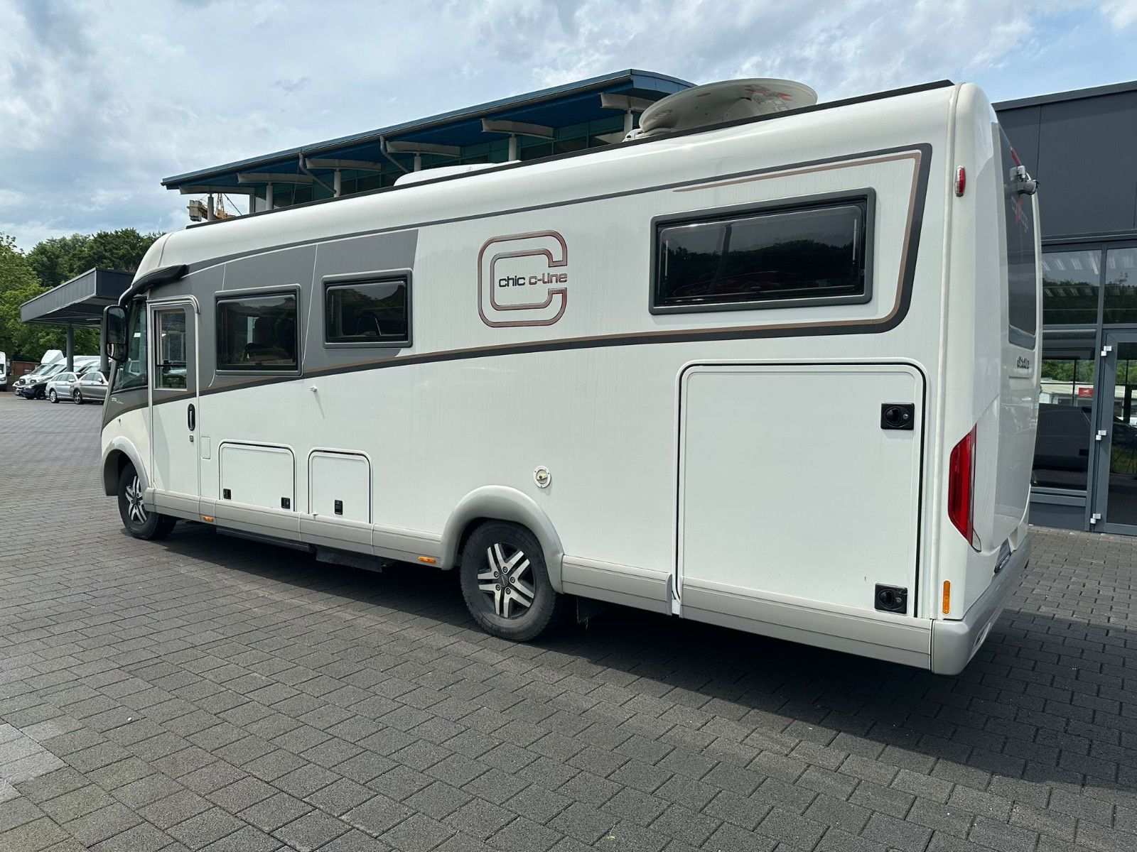 Fahrzeugabbildung Carthago Chic C-Line 4.9 LE L  sehr viele Extras