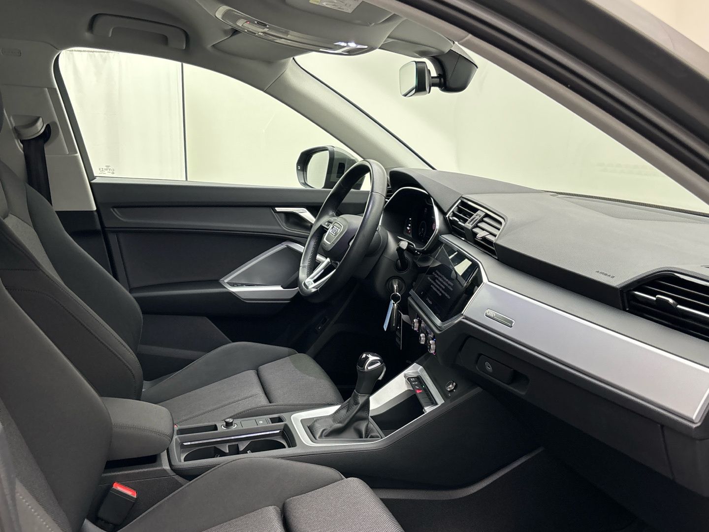Audi Q3 45 TFSI e S tronic MMI LED AHK foto 10