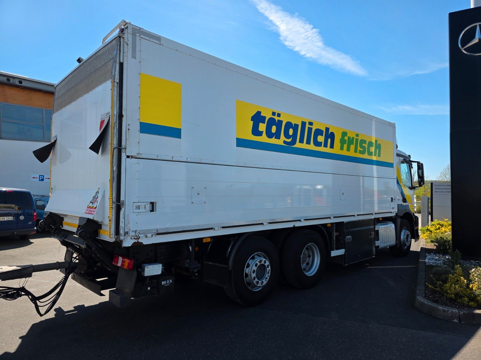 Fahrzeugabbildung Mercedes-Benz Antos 2543 L Schwenkwand LBW BÄR 2.500kg AHK