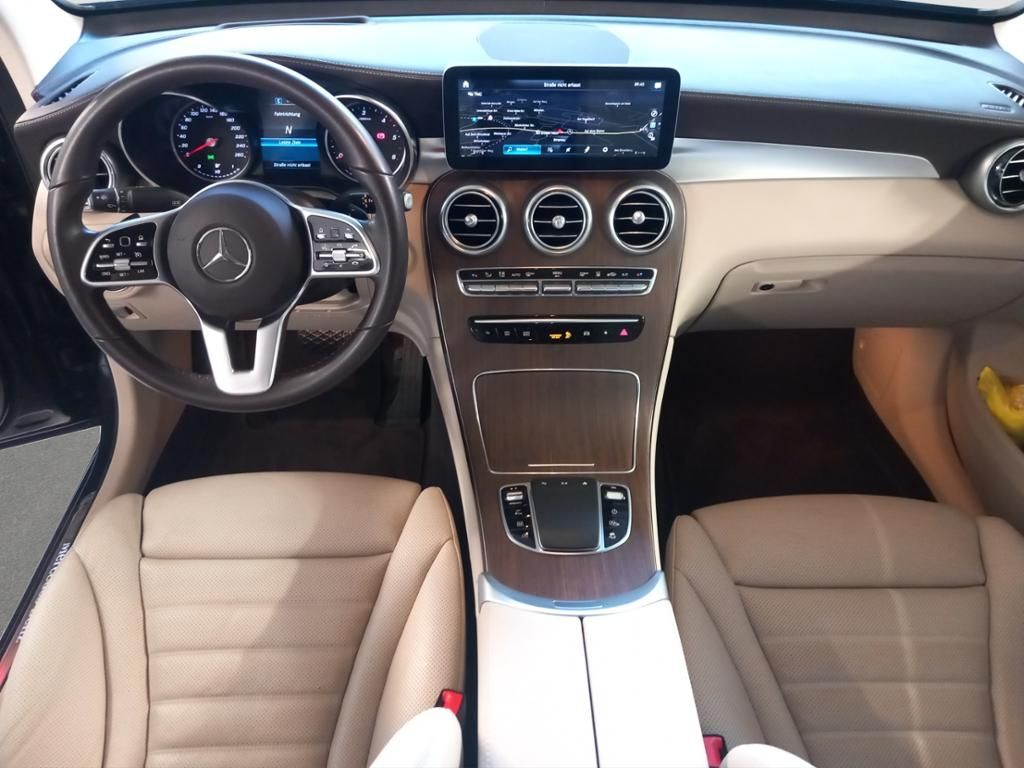 Fahrzeugabbildung Mercedes-Benz GLC 300 d 4MATIC Coupé AHK*HUD*Night-Paket*LED