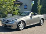 Mercedes-Benz SLK 200  Roadster Kompressor*LEDER*AC-A*PDC*SH - gebrauchte Mercedes-Benz SLK 200 aus dem Jahr 2005