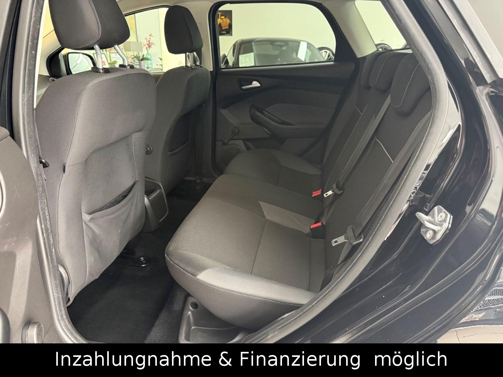 Ford Focus 2014 — photo 9