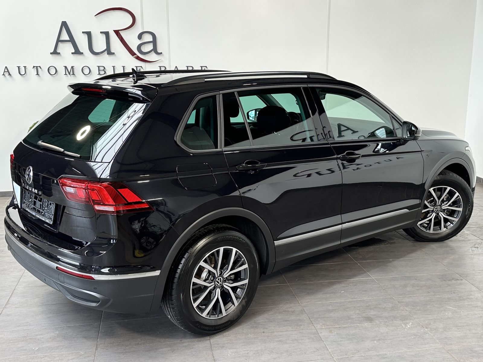 Fahrzeugabbildung Volkswagen Tiguan 1.5 TSI DSG Life LED+ACC+KAMERA+KEYLESSGO