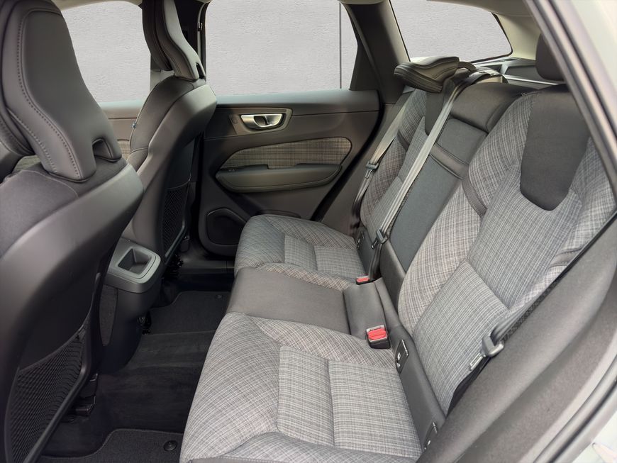 Volvo XC60 B4 Core Aut LED-Thors-Hammer Google-Maps Ka foto 16