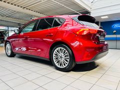 FORD Focus Lim. 1.0 Titanium*LED*Navi*DAB*ACC*
