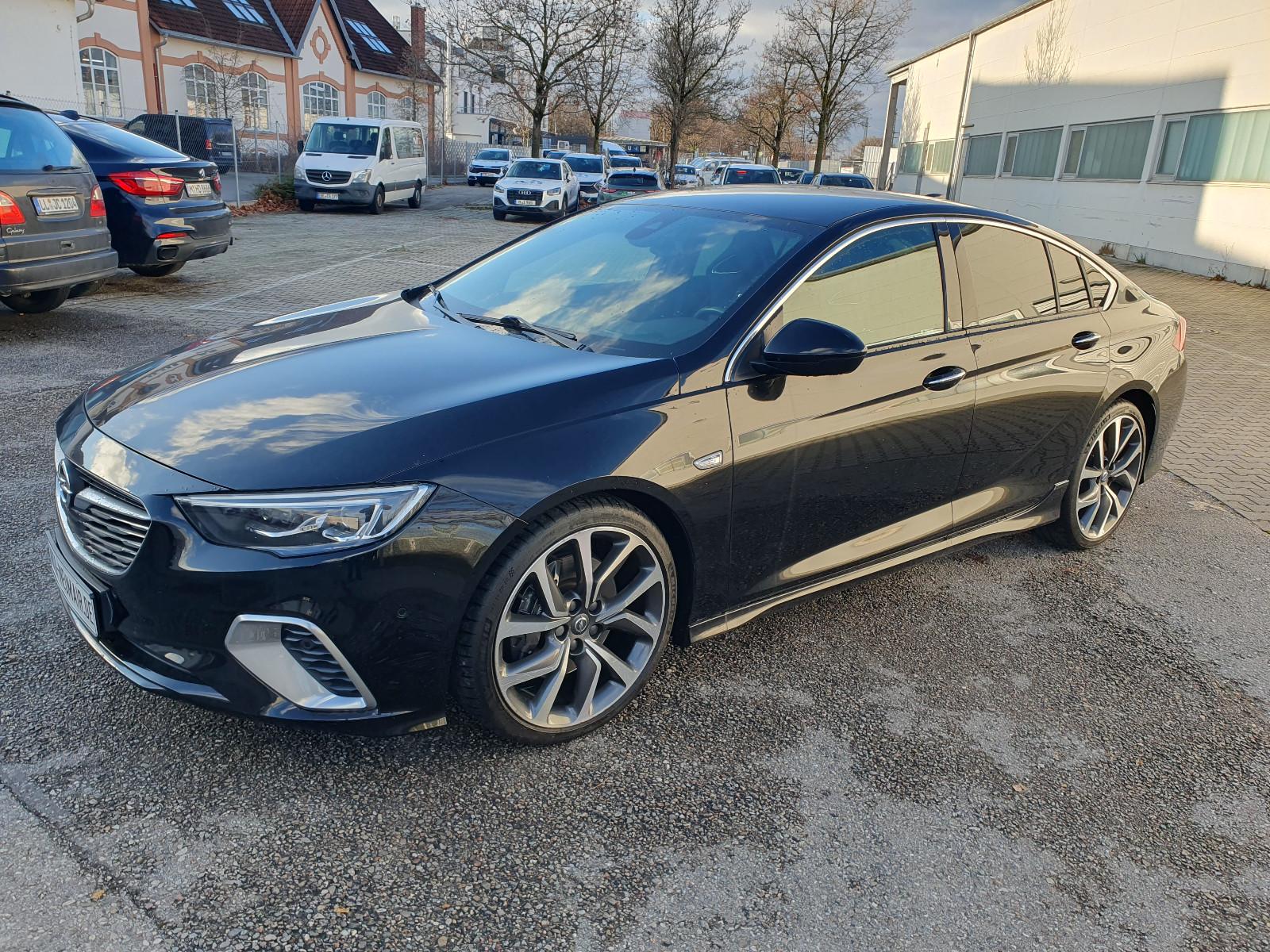 Opel Insignia 2.0 Turbo *GSI / 4x4 / Leder / Navi*