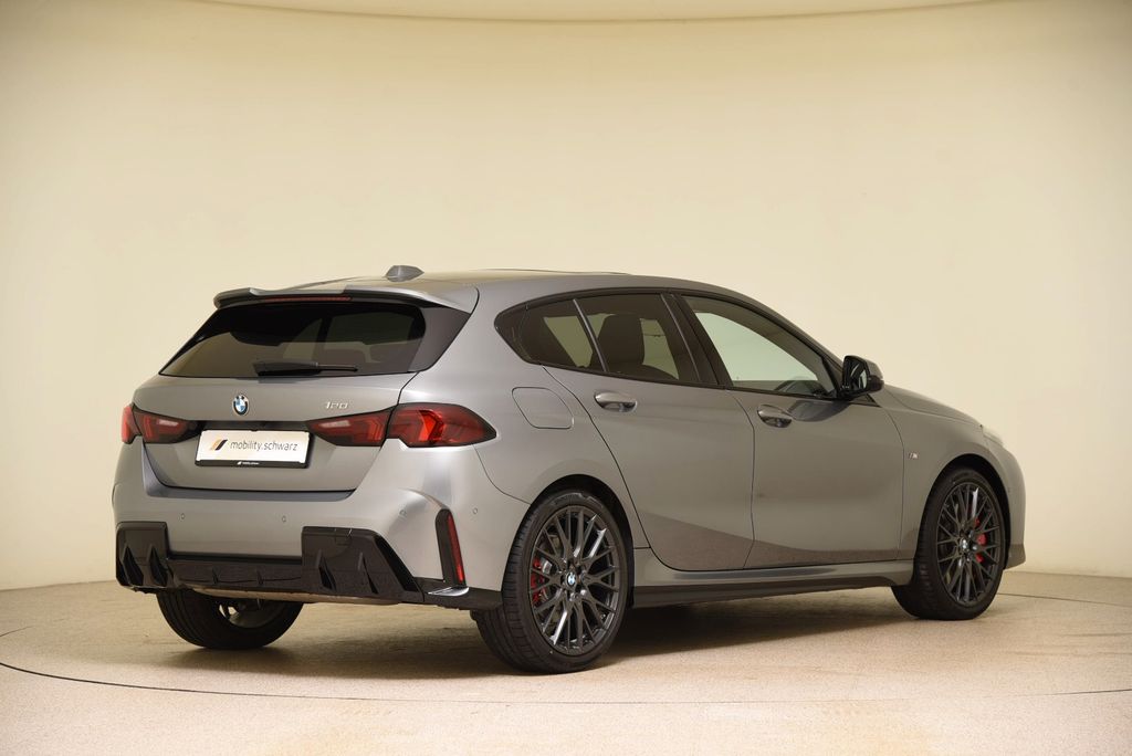 BMW 120