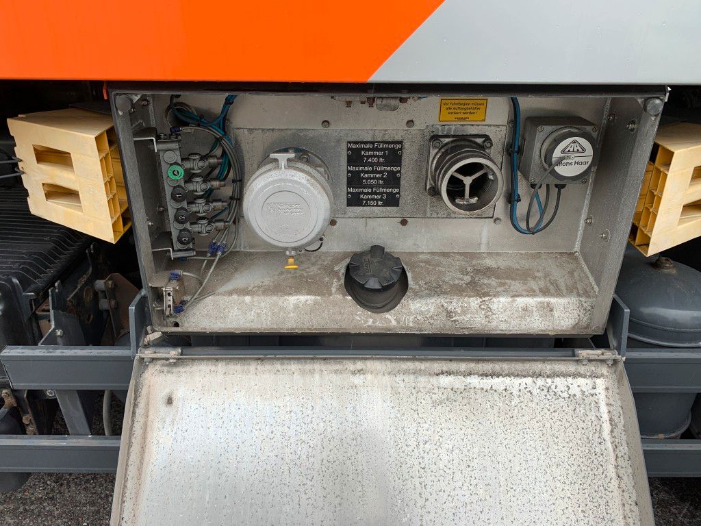 Fahrzeugabbildung DAF FAN CF75 Rohr Tankwagen