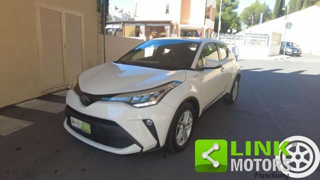 Toyota TOYOTA C-HR 1.8 Hybrid E-CVT Active