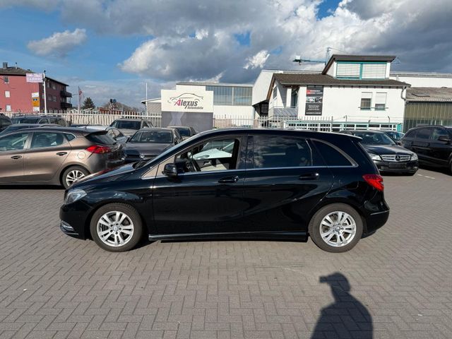 Mercedes-Benz B 180 B -Klasse NAVI/PDC v+h/Sport Paket/STH