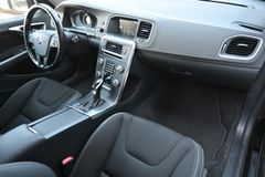 Fahrzeugabbildung Volvo V60 D3 Autom. Business Edition*Polestar*2xPDC*