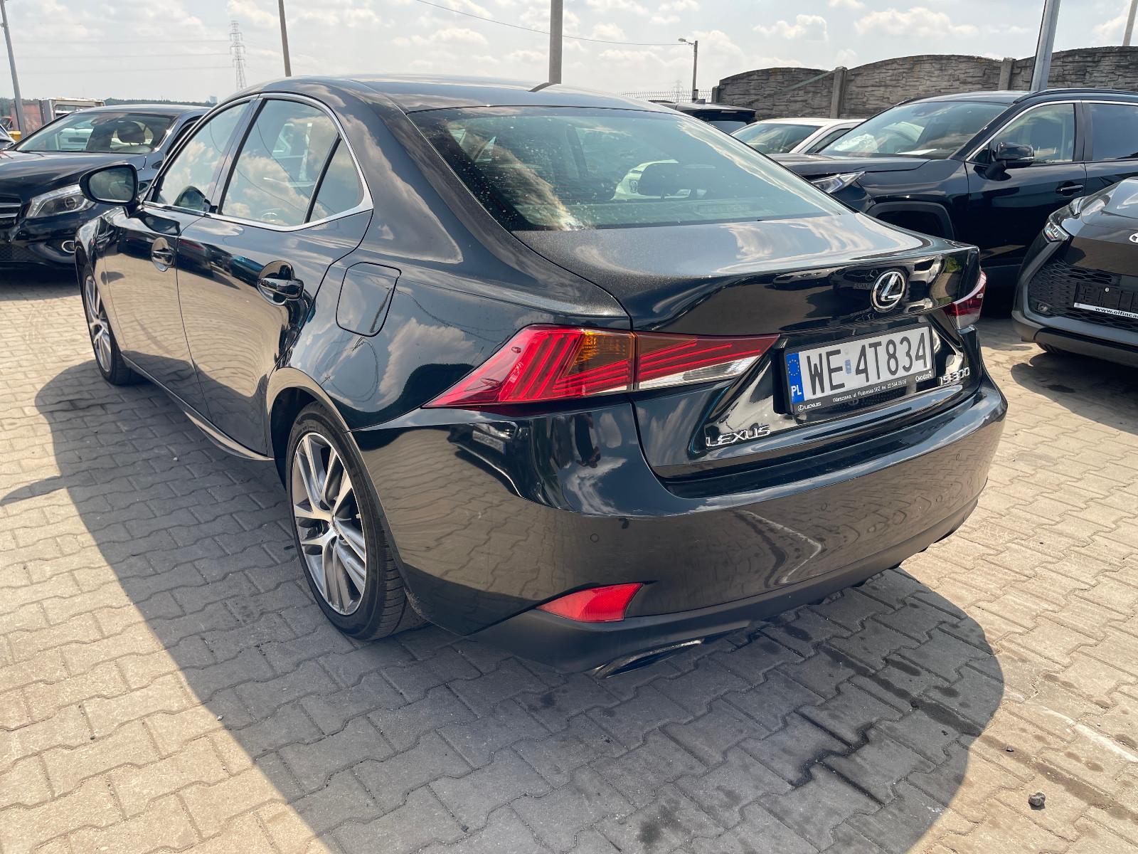 Lexus IS 300 Sport Line Automático — foto 3