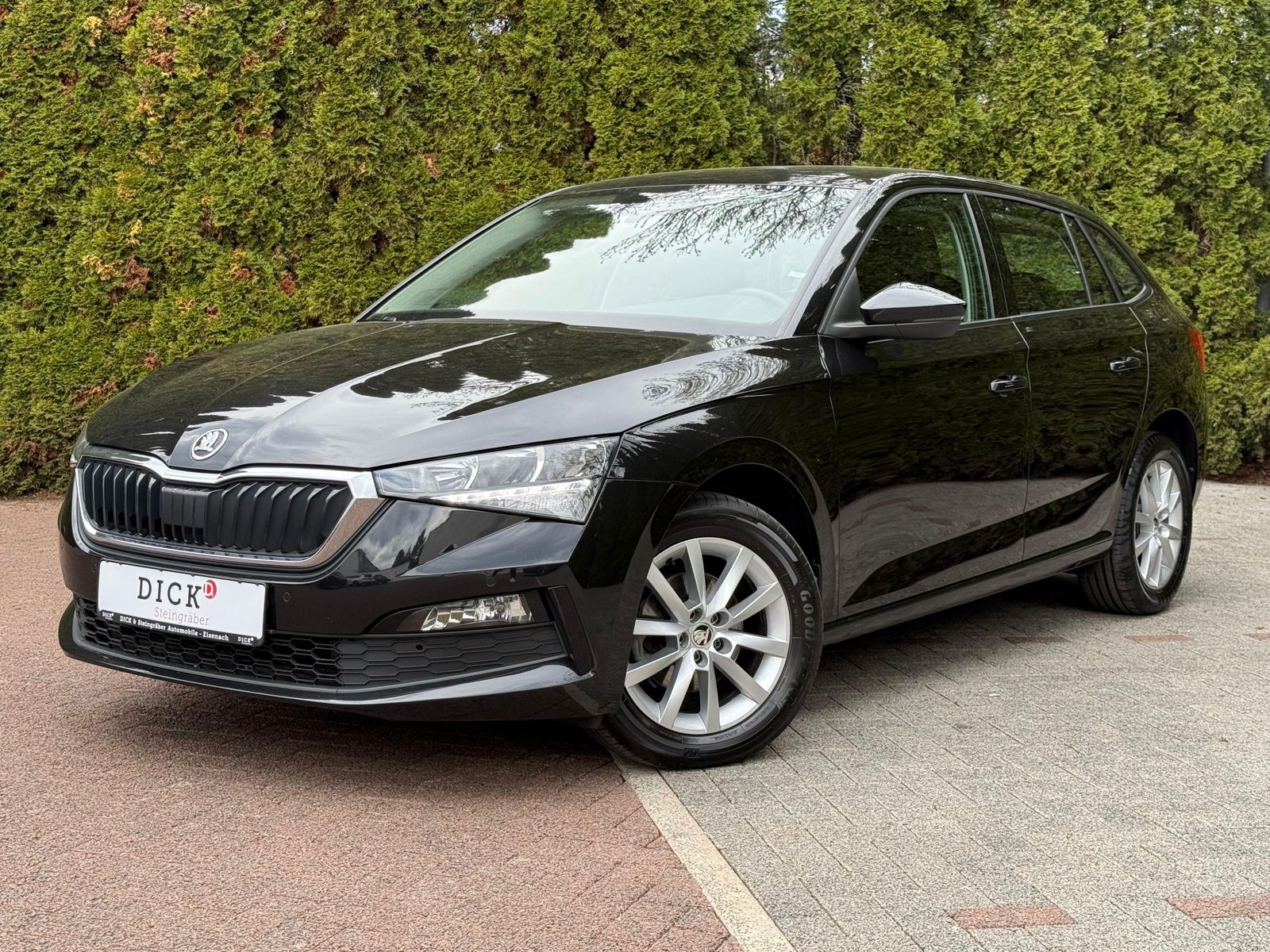 Fahrzeugabbildung SKODA Scala 1.0 TSI DSG Ambition LED+NAV+SHZ+VIRT+TEMP