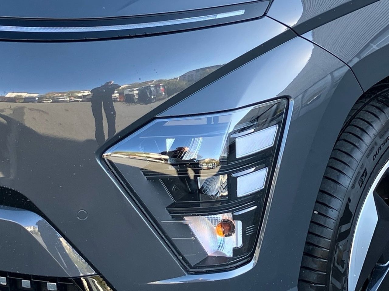 Fahrzeugabbildung Hyundai KONA ADVANTAGE ACC AUT Akustikglas Fernlichtass.
