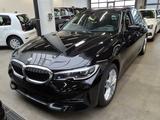 BMW 330e Touring Sport Line+LED+NAVI+ACC+HEAD-UP+DAB - BMW 330 mit Hybrid-Antrieb: Head-Up Display, Kombi