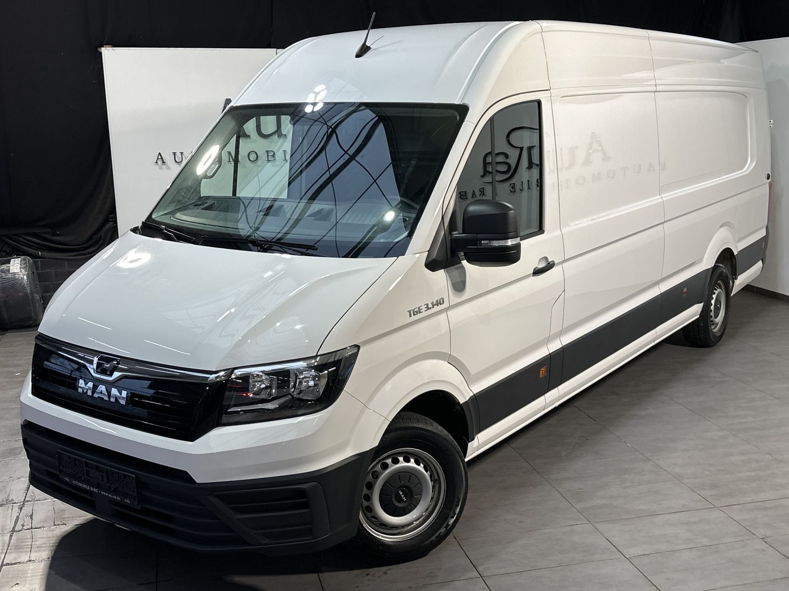 Fahrzeugabbildung MAN TGE 3.140 4X2F Kasten FWD KAMERA+DAB+CARPLAY+1HD