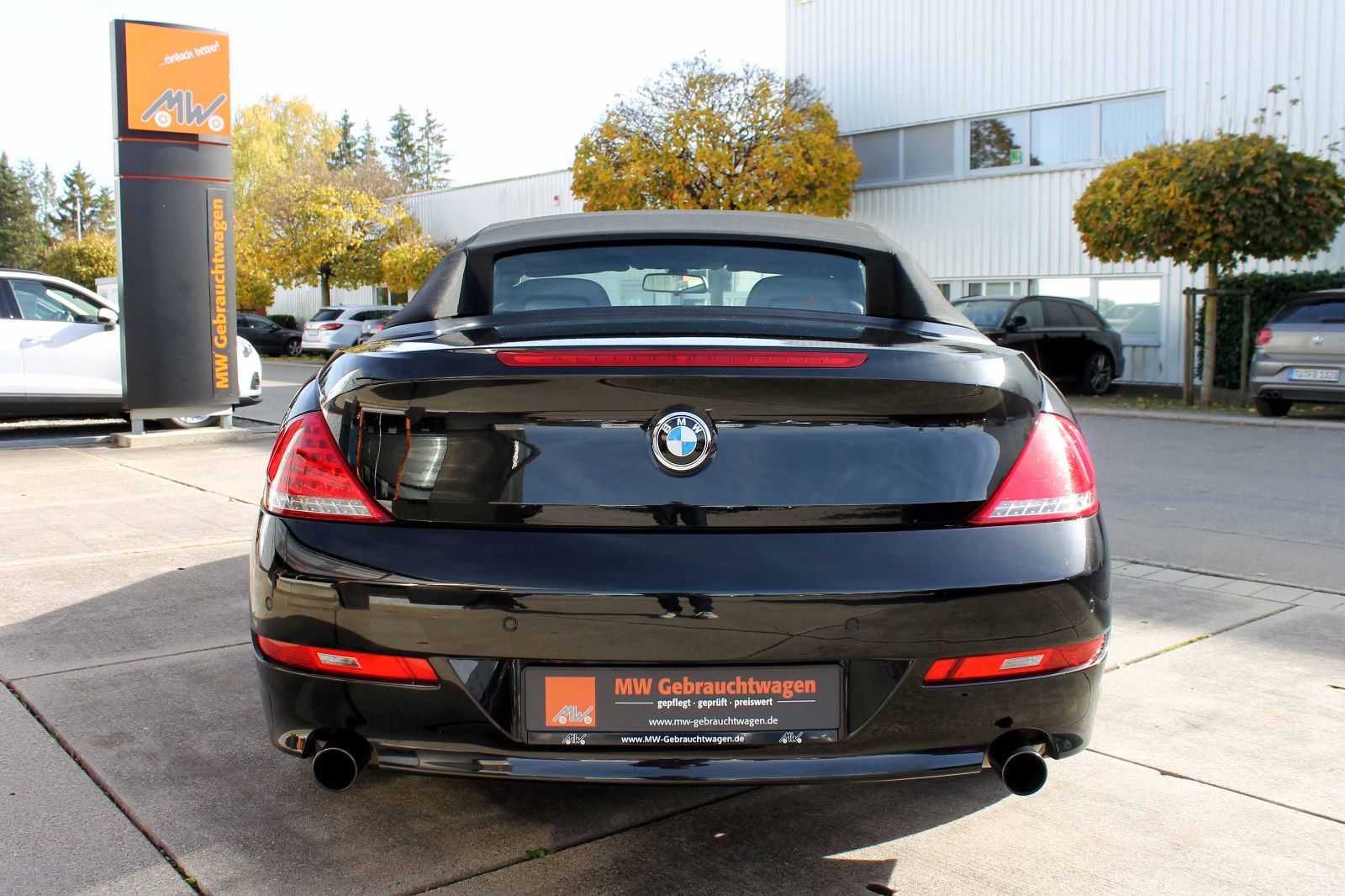 Fahrzeugabbildung BMW 630i Cabrio Aut Sport XENON PDC HUD KLIMA BT SHZ