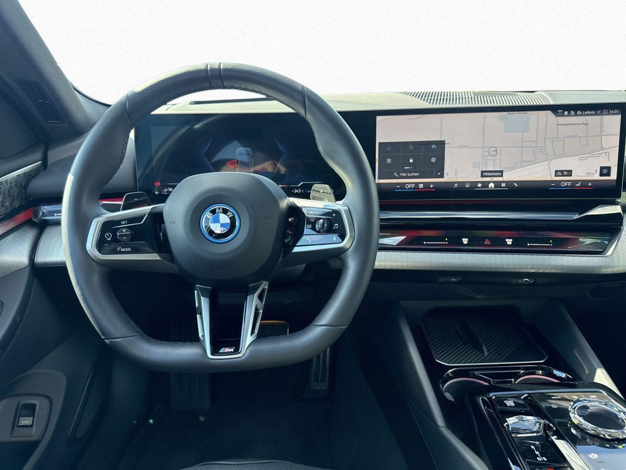BMW 530e M-SPORTPRO,M-Sitz,Carbon,Pano,B&W,DAPRO,AHK