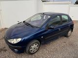 Peugeot 206 1.4l Benziner 5 Türer TÜV neu - ohne Mängel - Peugeot 206: Türer