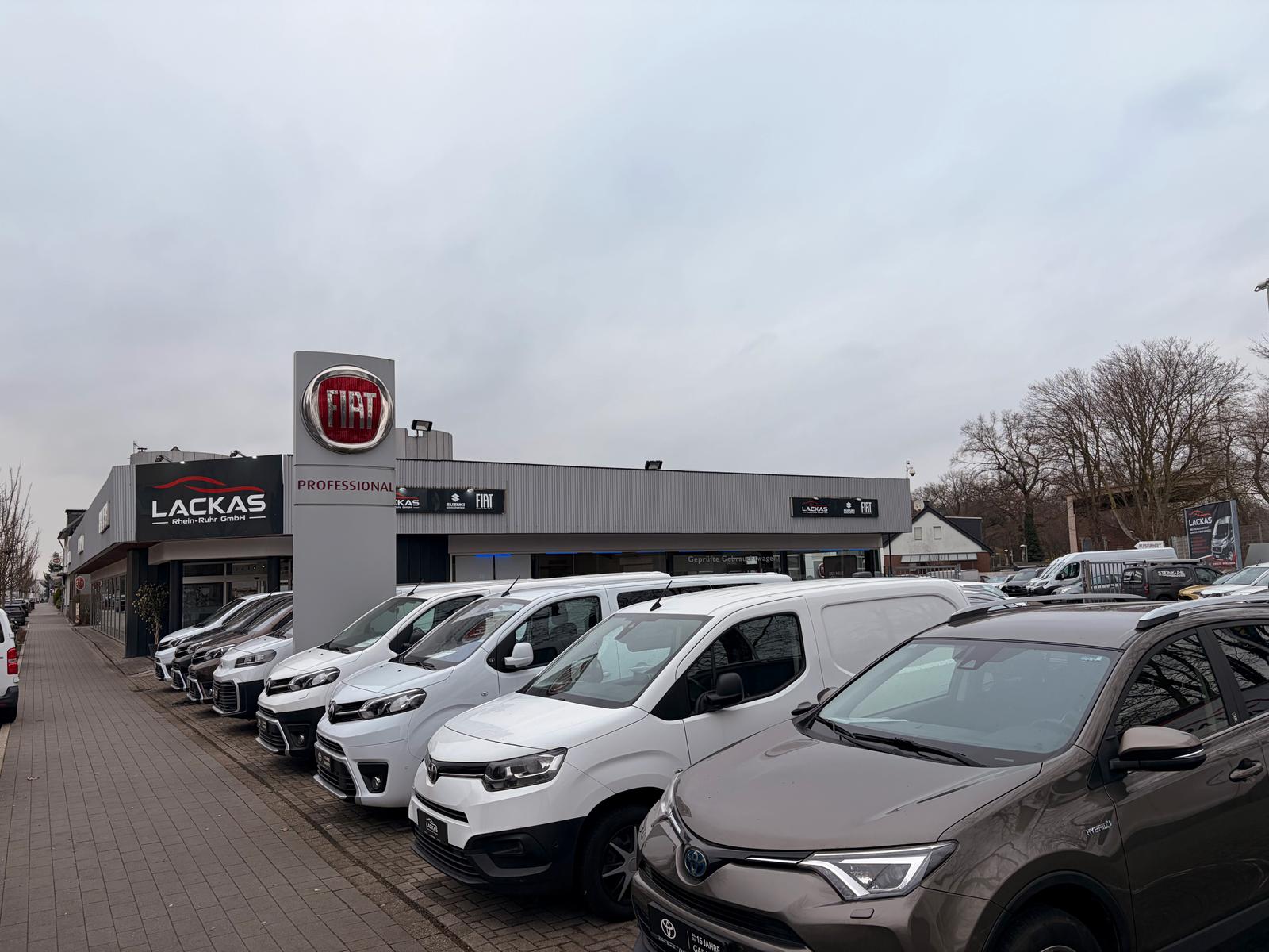showroom-image-top