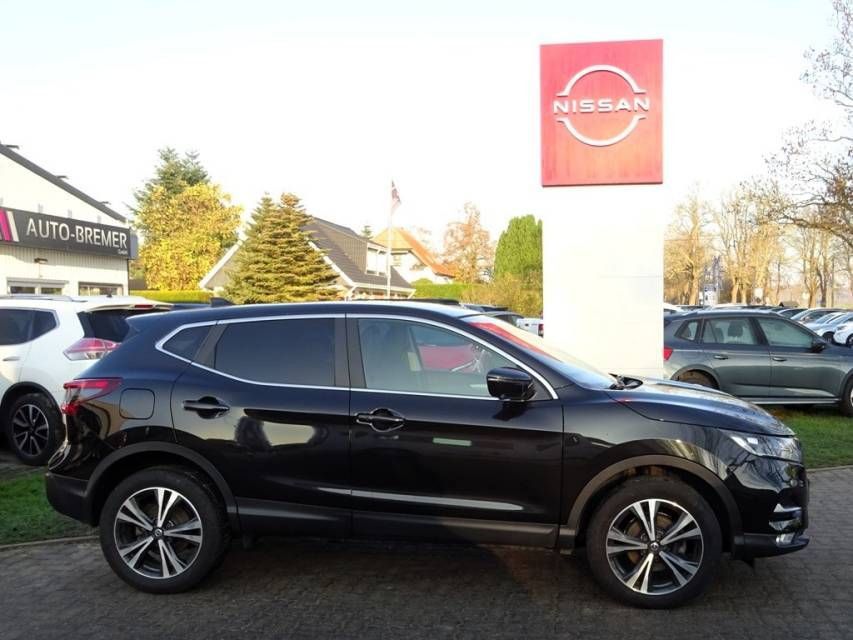 Fahrzeugabbildung Nissan Qashqai 1,3 DIG-T N-Connecta Winterpaket