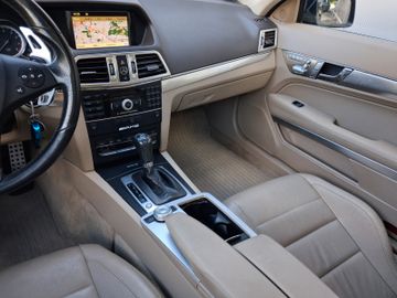 Mercedes E 350 - 11