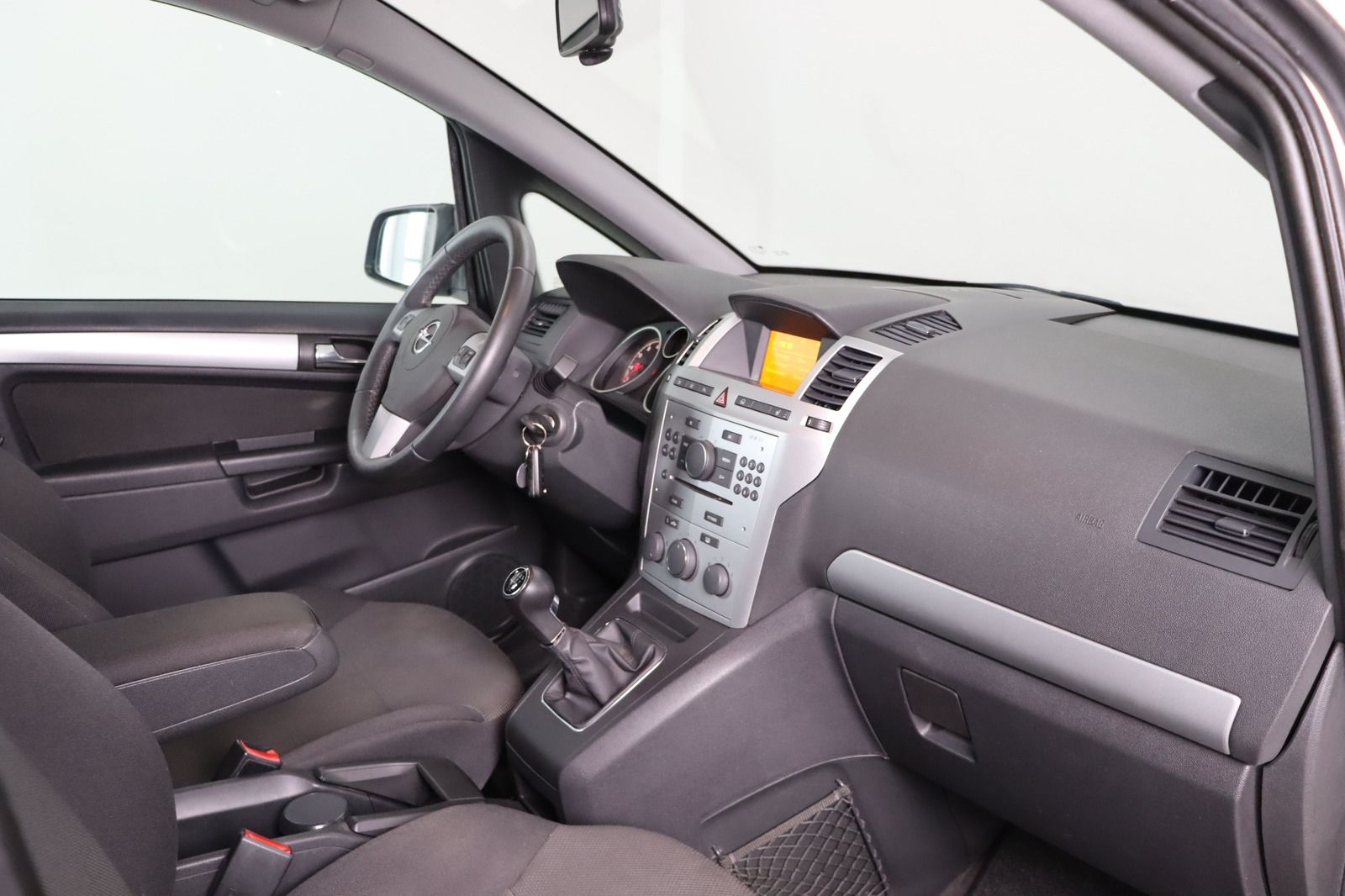 Fahrzeugabbildung Opel Zafira 1.8 * 7-Sitzer * PDC * 8-fach