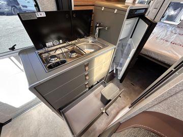 HYMER ERIBA HYMERCAR Yellowstone 640 SOLAR SKYVIEW LED