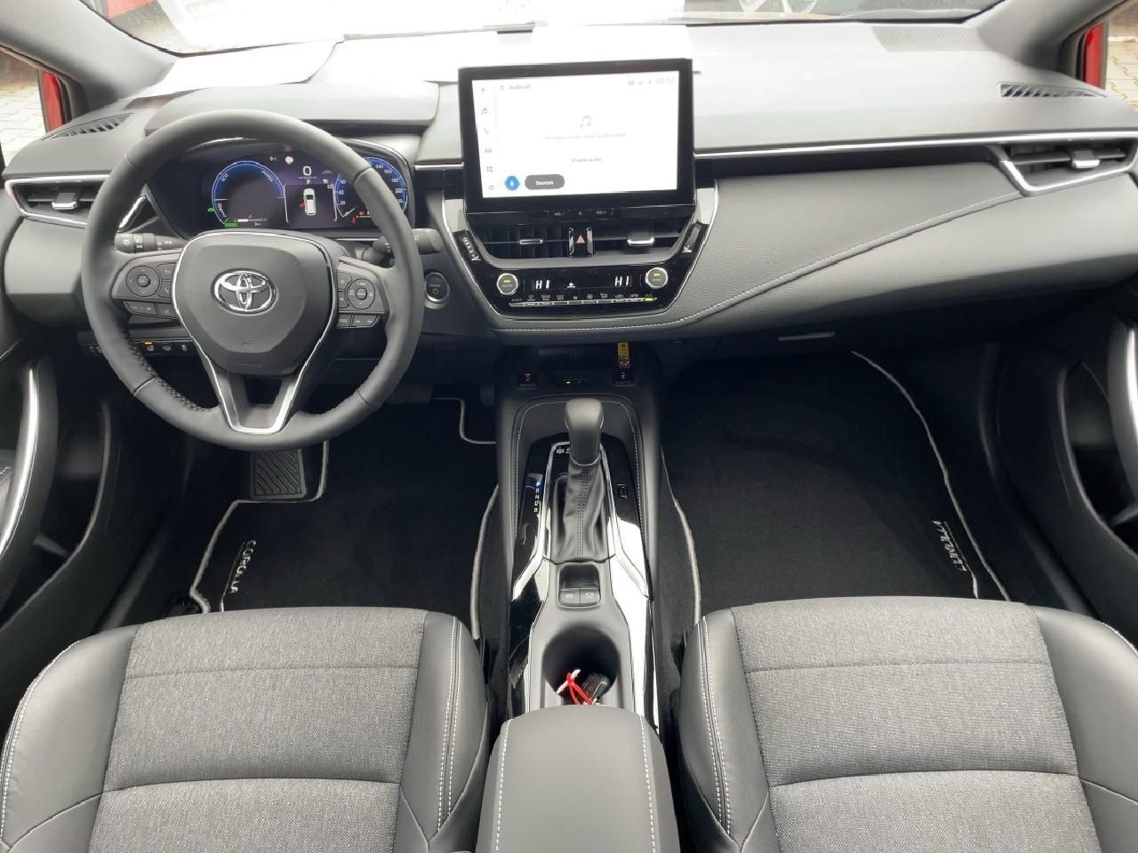 Fahrzeugabbildung Toyota Corolla Touring Sports 1.8 Hybrid Team D