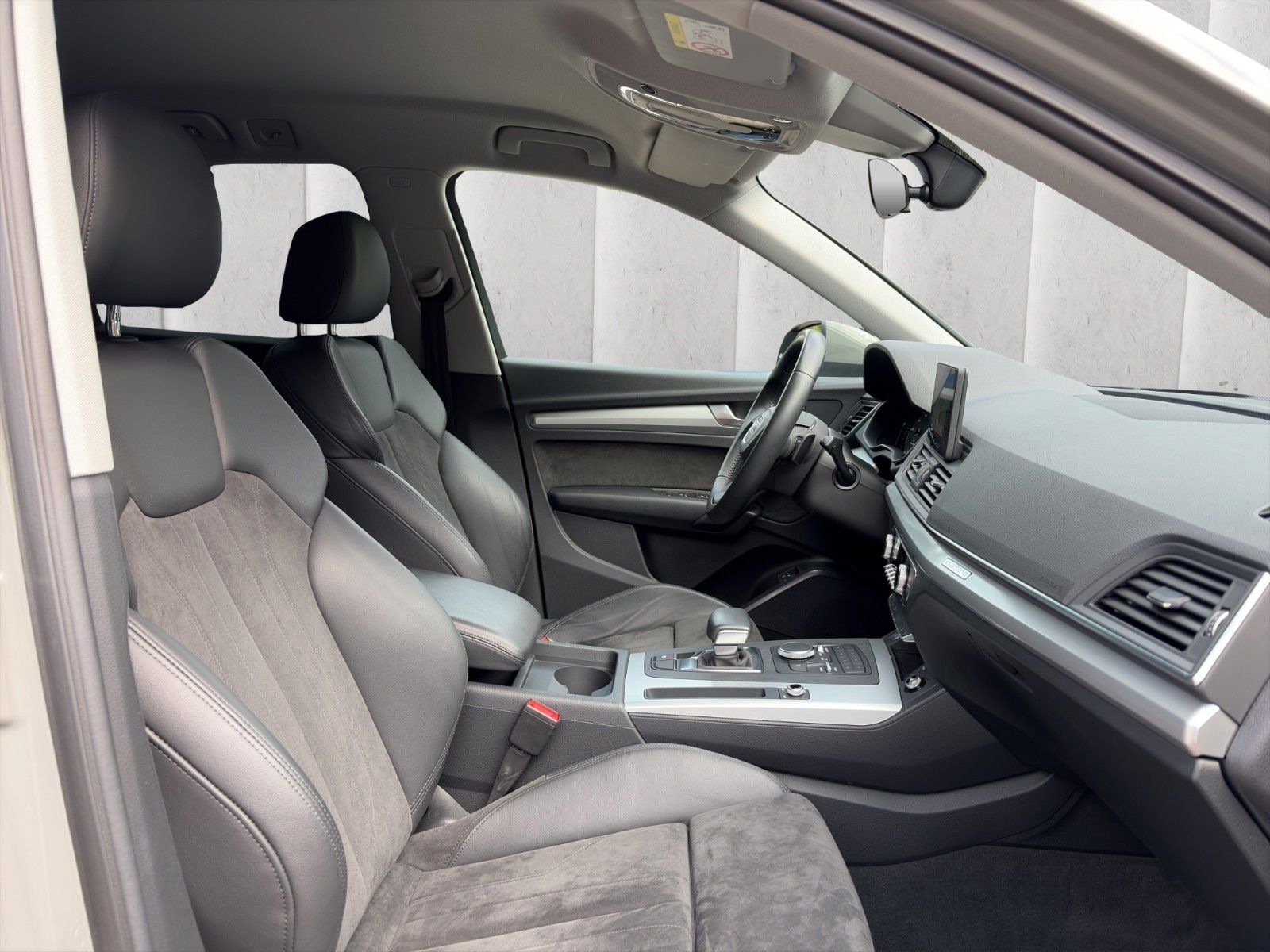 Fahrzeugabbildung Audi Q5 e Quattro Sport*S-Line*SHZ*NAVI*LED*