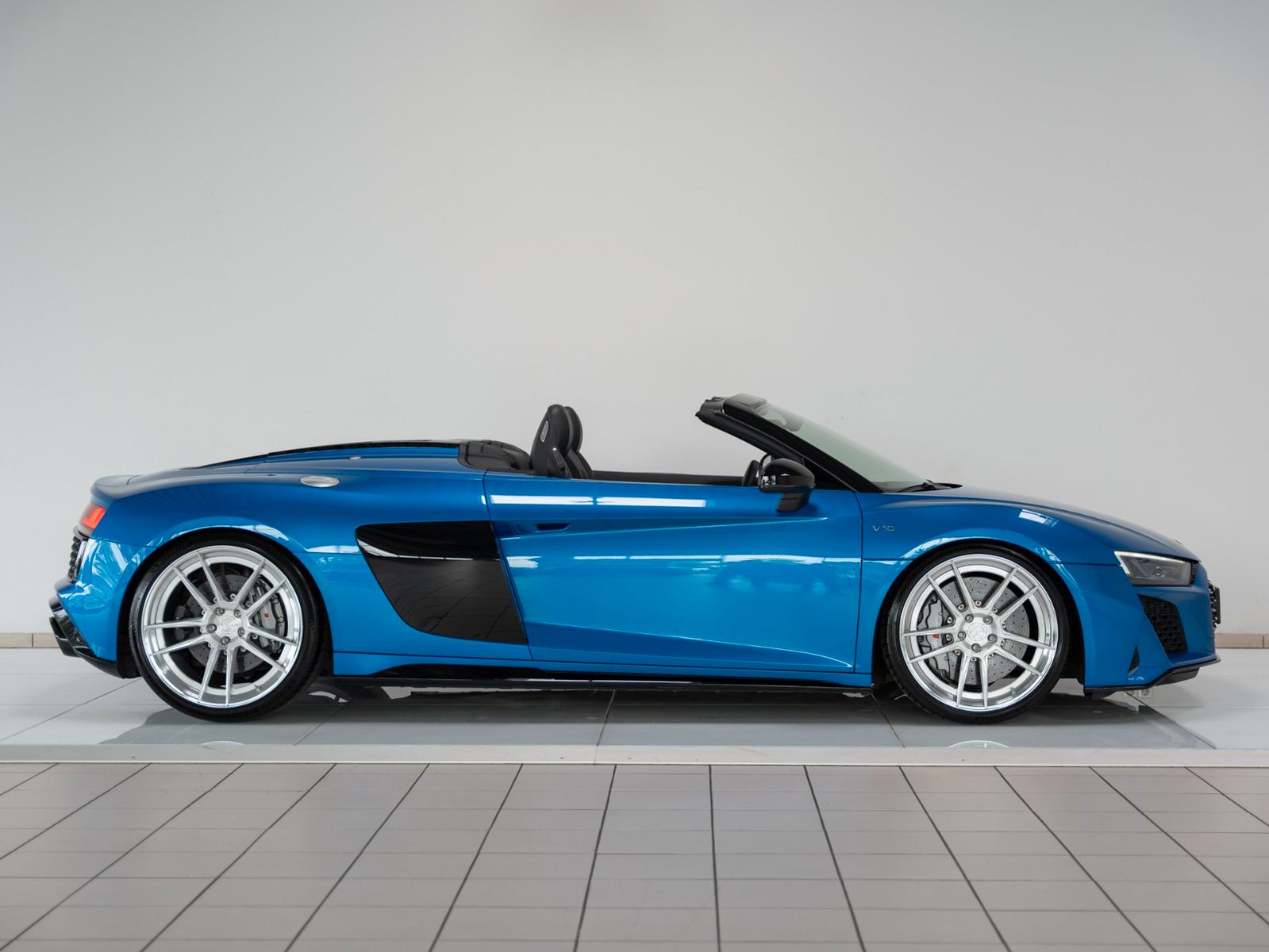 Fahrzeugabbildung Audi R8 Spyder 5.2 FSI quattro KW V5 Gewinde Capristo