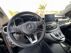 Fahrzeugabbildung Mercedes-Benz V 250 CDI EDITION lang*Distronic*Navi*Klima*