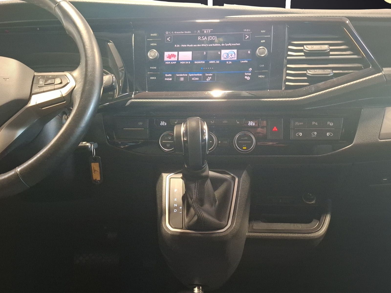 Fahrzeugabbildung Volkswagen T6 Multivan T6.1 TDI Generation-Six DSG LED AHK