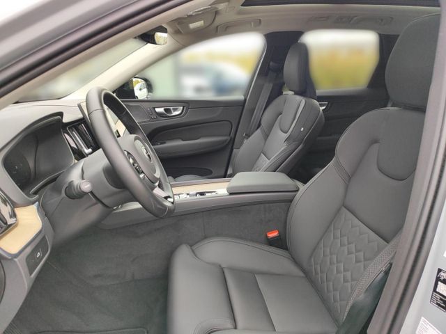 VOLVO XC 60 (Bild 15 von Array)