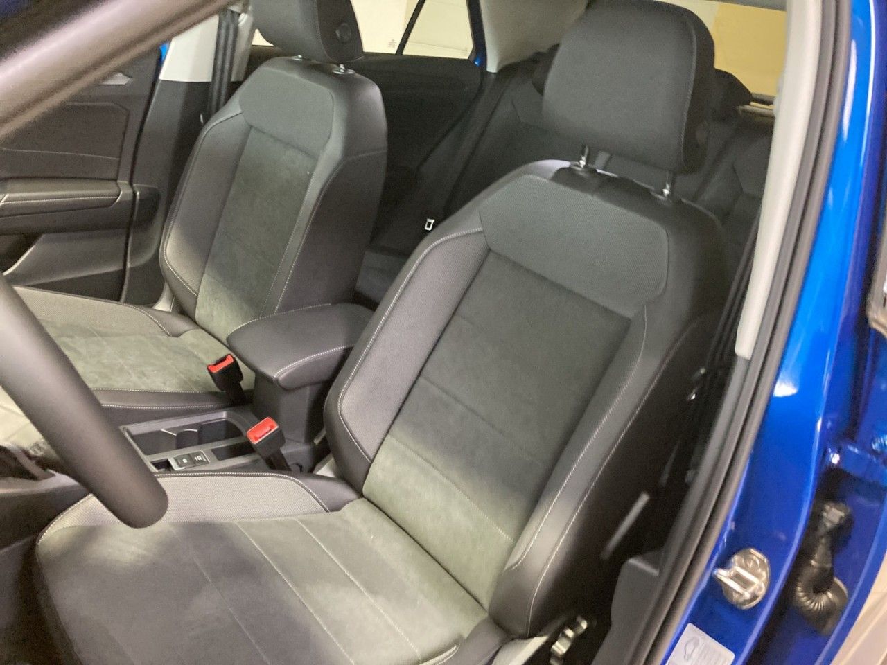 Volkswagen T-Roc 1.5 TSI Style OPF DSG SHZ LWS MAL EPH USB foto 5