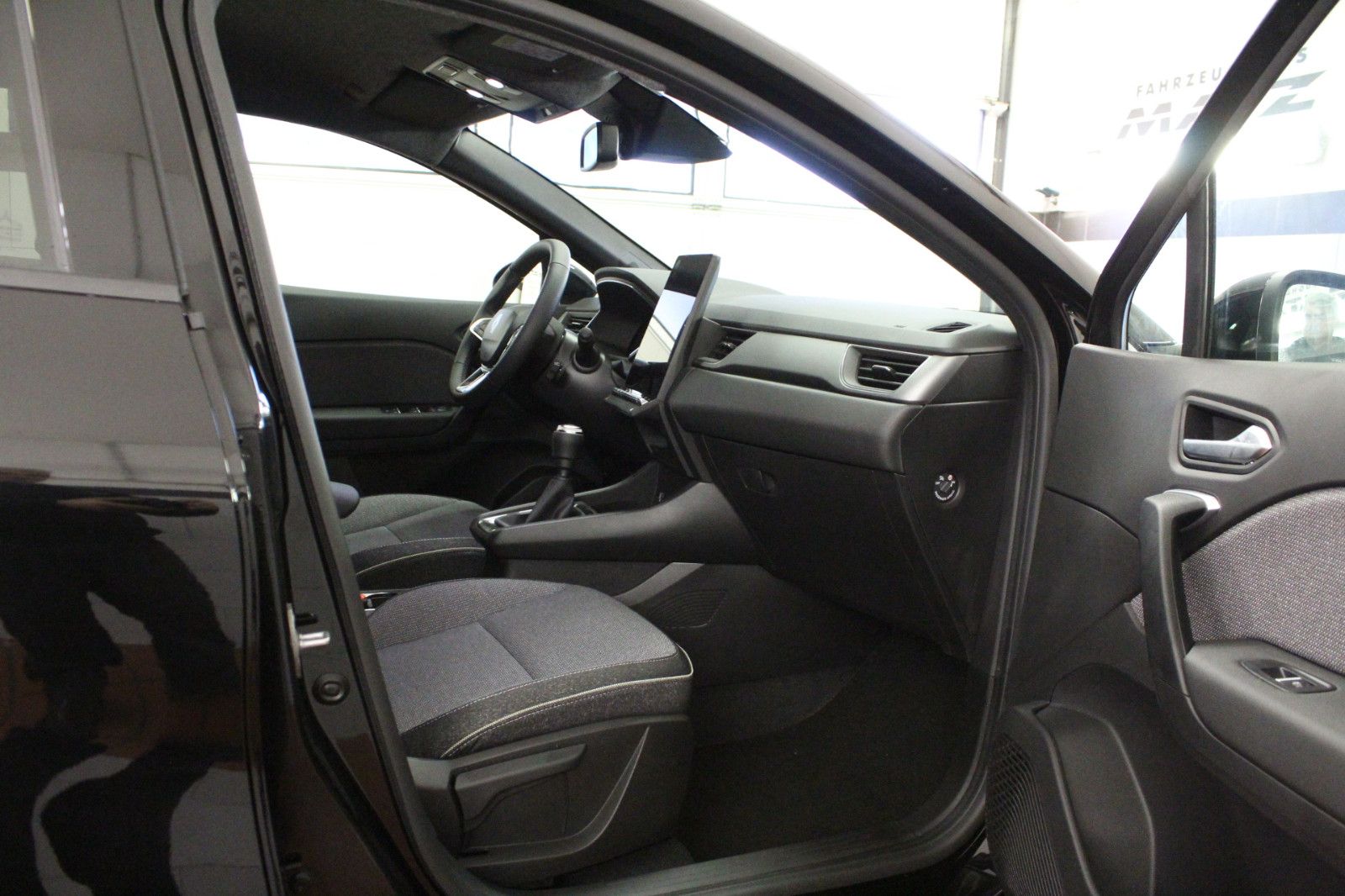 Fahrzeugabbildung Renault Captur TCe 115 KISS Sondermodell *Winter-Pak*Nav