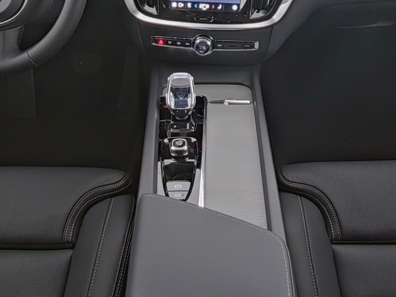 Volvo V60 Kombi Plus Dark foto 6