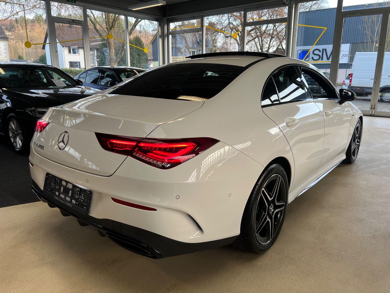 Fahrzeugabbildung Mercedes-Benz CLA 200 Edition AMG LINE *PANO*AMBIENTE*WIDE*