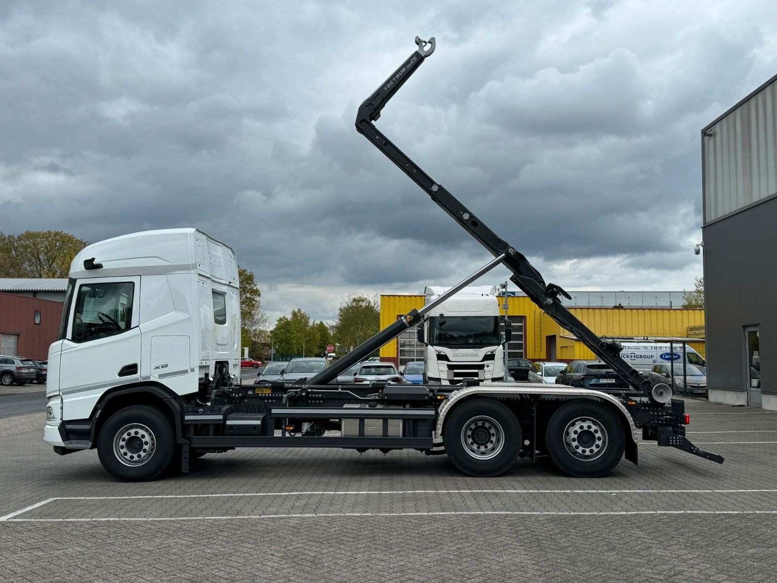 Fahrzeugabbildung DAF Daf XD 450 MEILLER Abrollkipper Funk *Vollaust.*