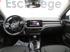 SKODA Fabia 1.0 TSI Tour LED Navi PDC Rfk Business 16' SKODA Fabia 1.0 TSI Tour LED Navi PDC Rfk Business 16'