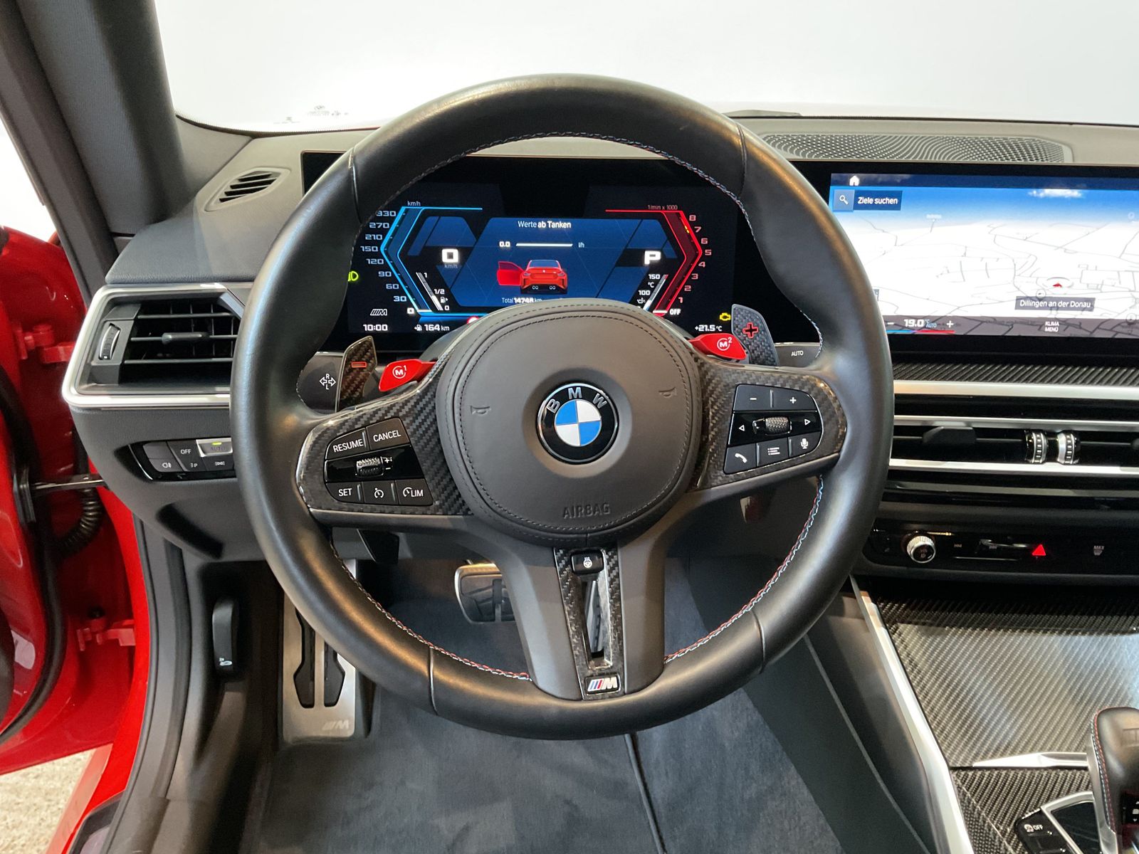 Fahrzeugabbildung BMW M2 Coupé | M Carbondach | HK Surround System | M