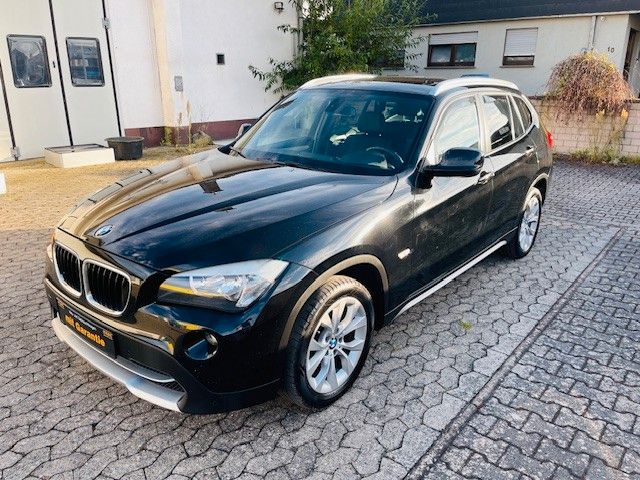 BMW X1 xDrive 20d AUT*Kamera*AHK*Panaroma