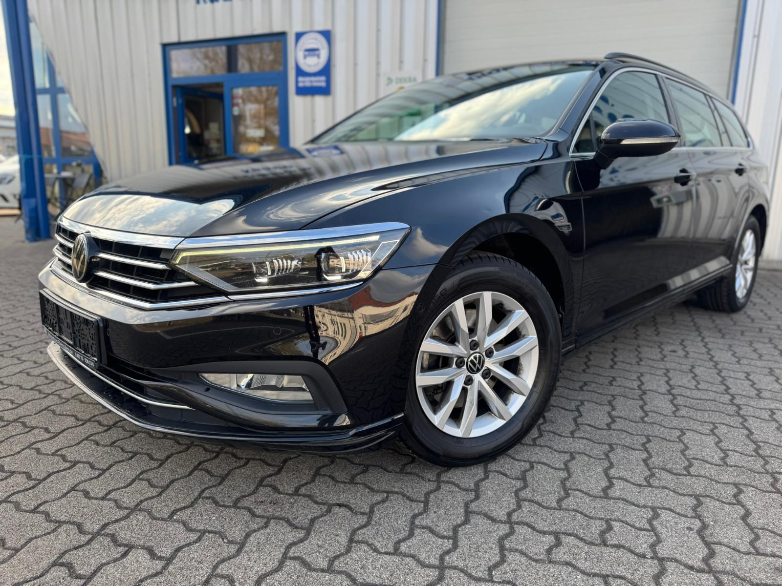 Volkswagen PASSAT | ACC | IQ.DRIVE | SZH | KAMERA | KEYLESS
