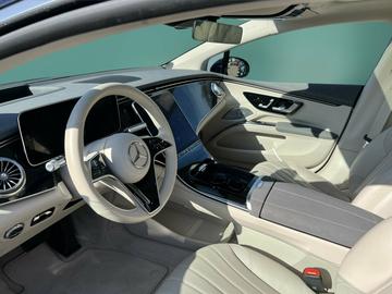 صورة 9 لـ 2021 Mercedes-BENZ EQS