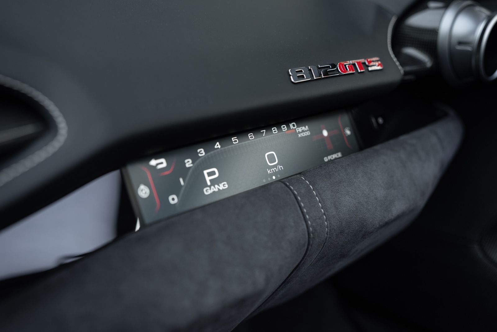 Fahrzeugabbildung Ferrari 812 GTS TAILOR MADE/CARBON/LIFT/STRIPE/TOP