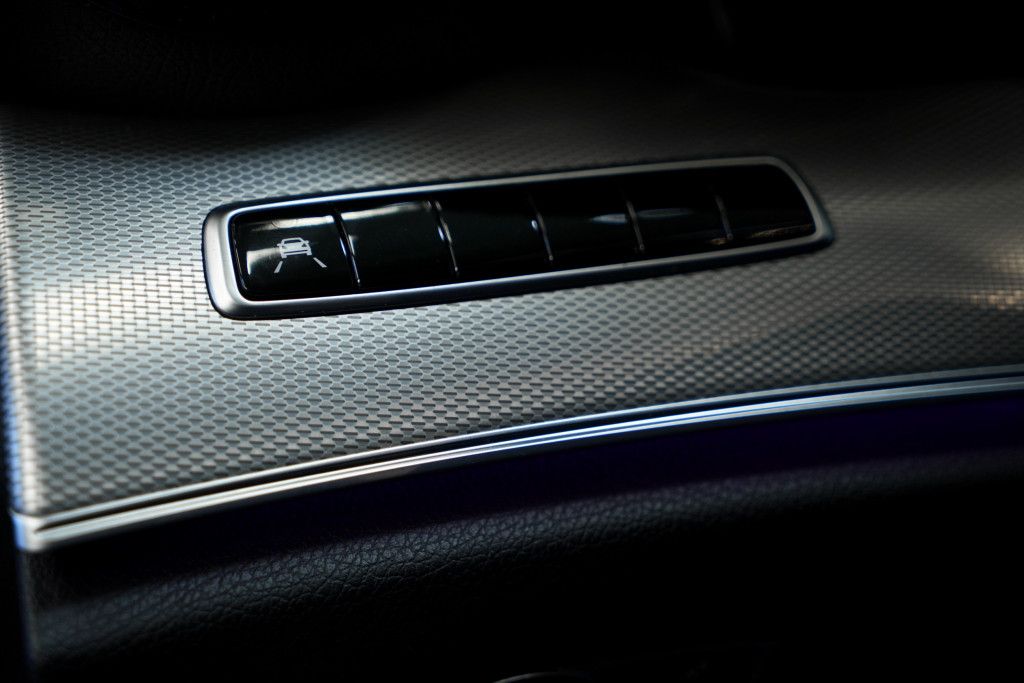 Mercedes Benz E 220