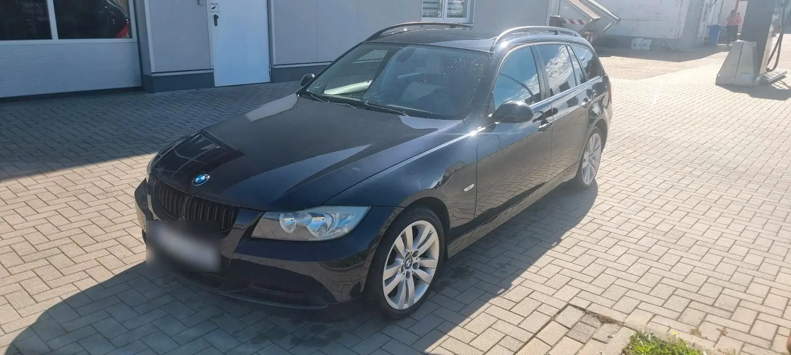 BMW 318 2008 — салон