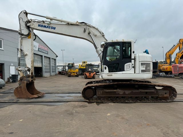 Komatsu PC228 USLC-8 **BJ. 2011 * 11993H/SW/ZSA/TOP