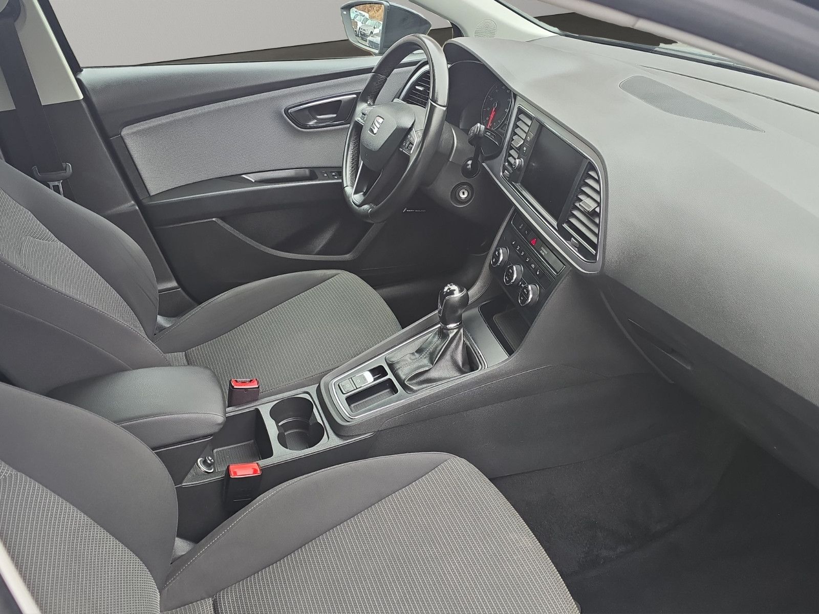 Fahrzeugabbildung SEAT Leon ST Style/VOLL LED/SEAT SOUND/FULL LINK/NAVI