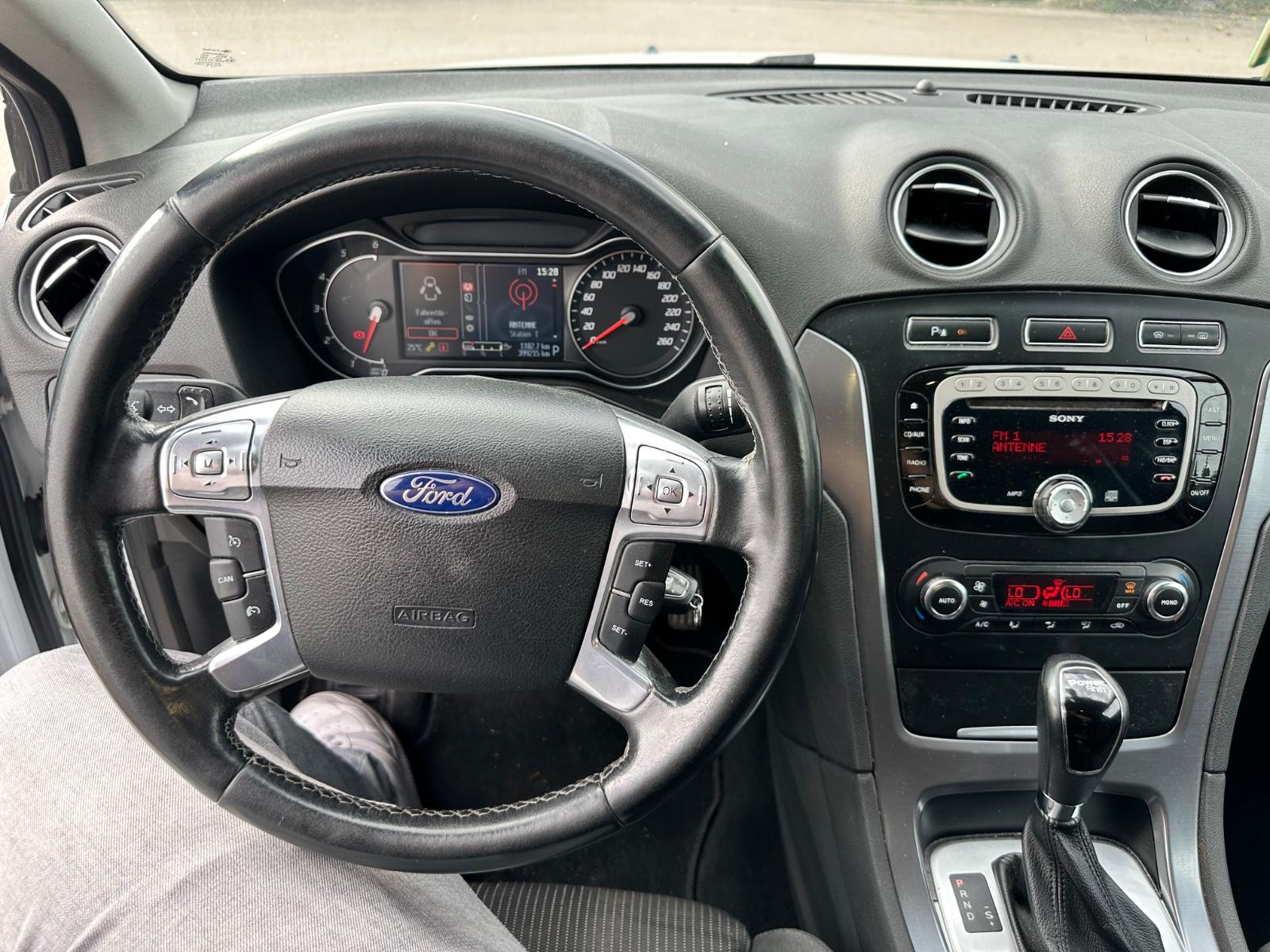Ford Mondeo 2012 — фото 14